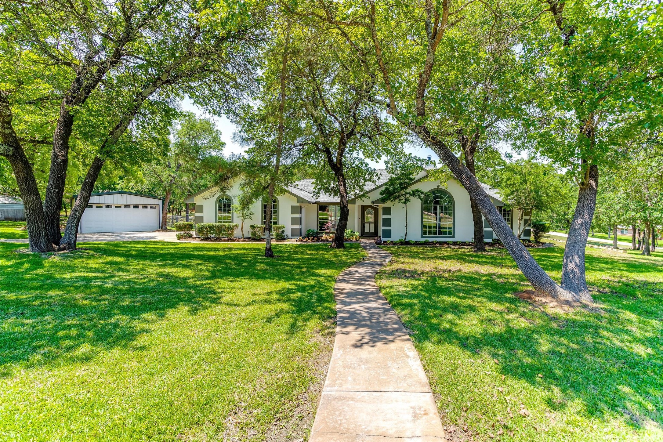 207 Meandering Way Weatherford TX 76086