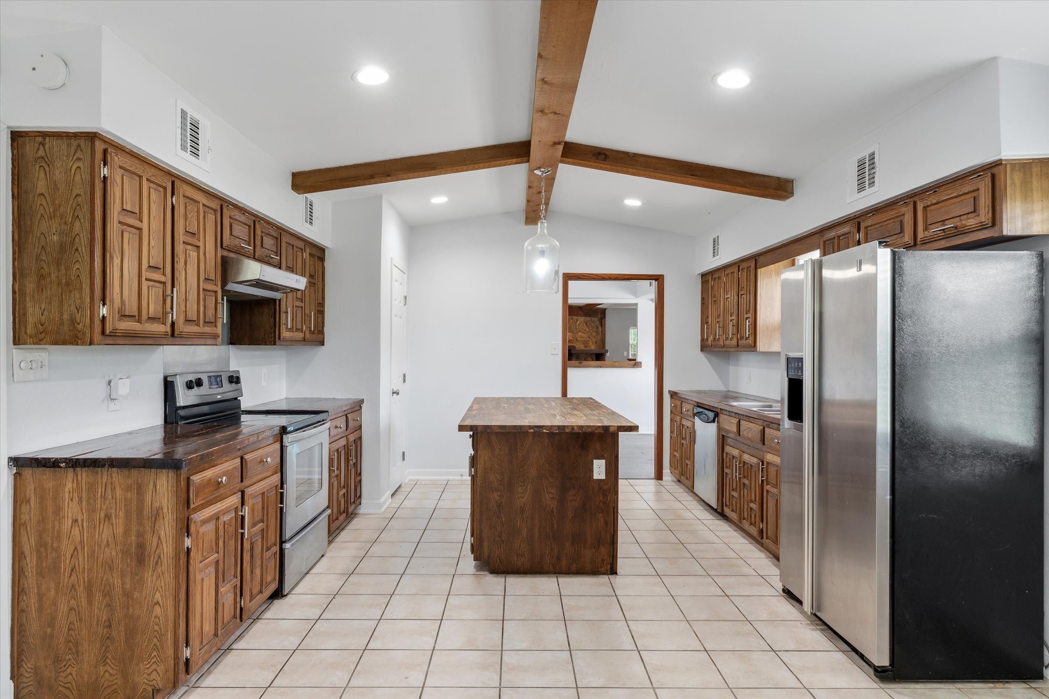 1203 N Spring Street Grand Saline TX 75140
