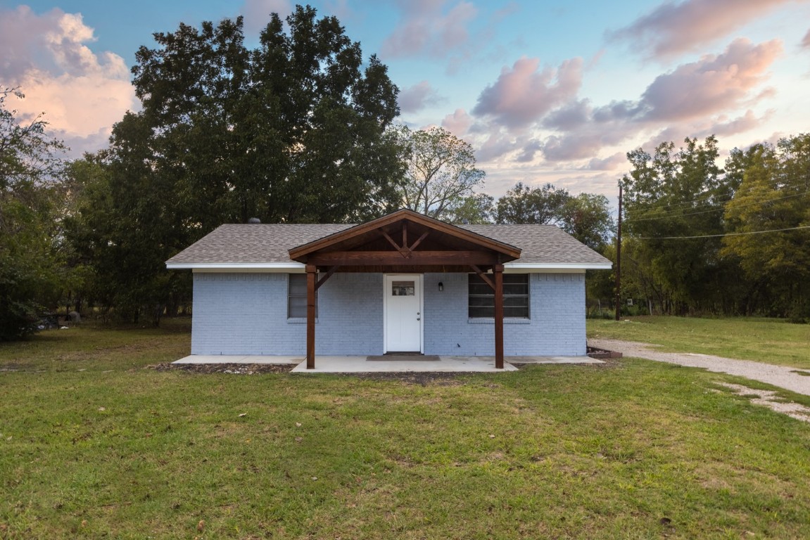 209 N 1st Street Crandall TX 75114