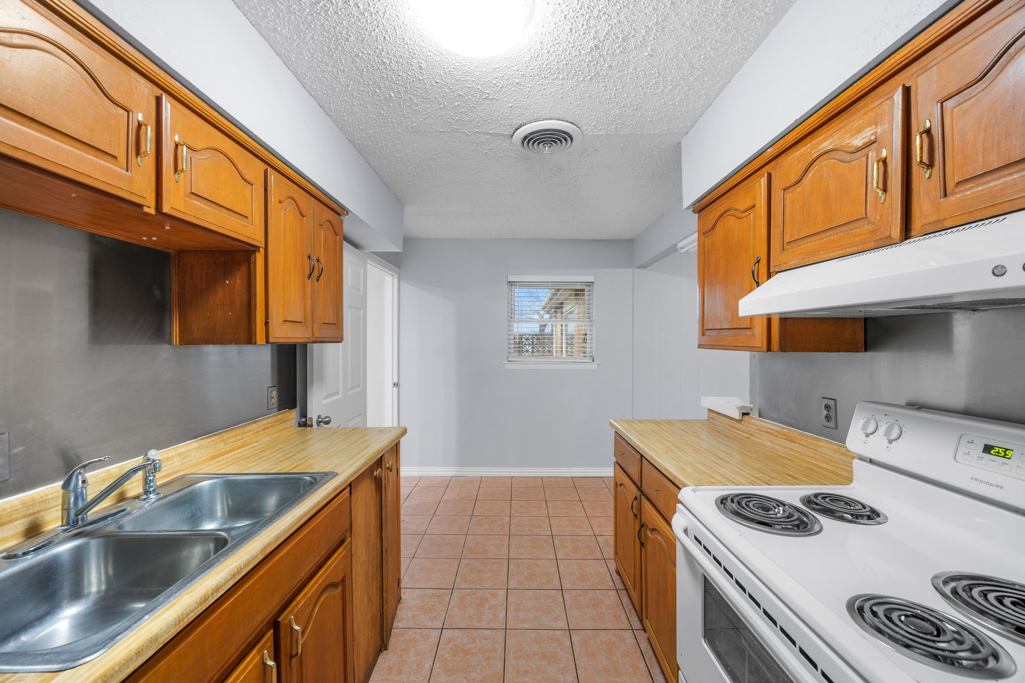 2438 Lasalle Drive Irving TX 75062