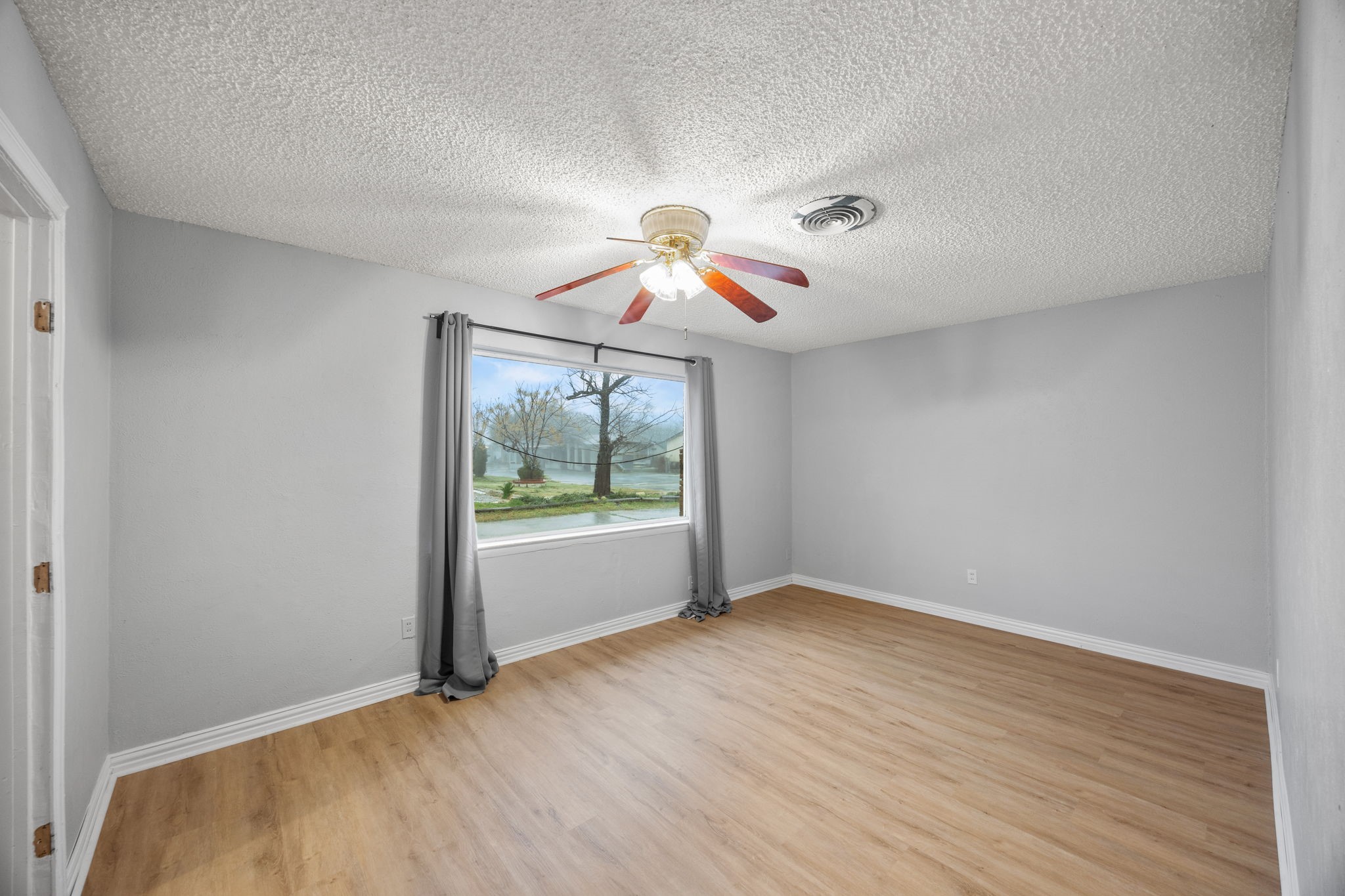 2438 Lasalle Drive Irving TX 75062