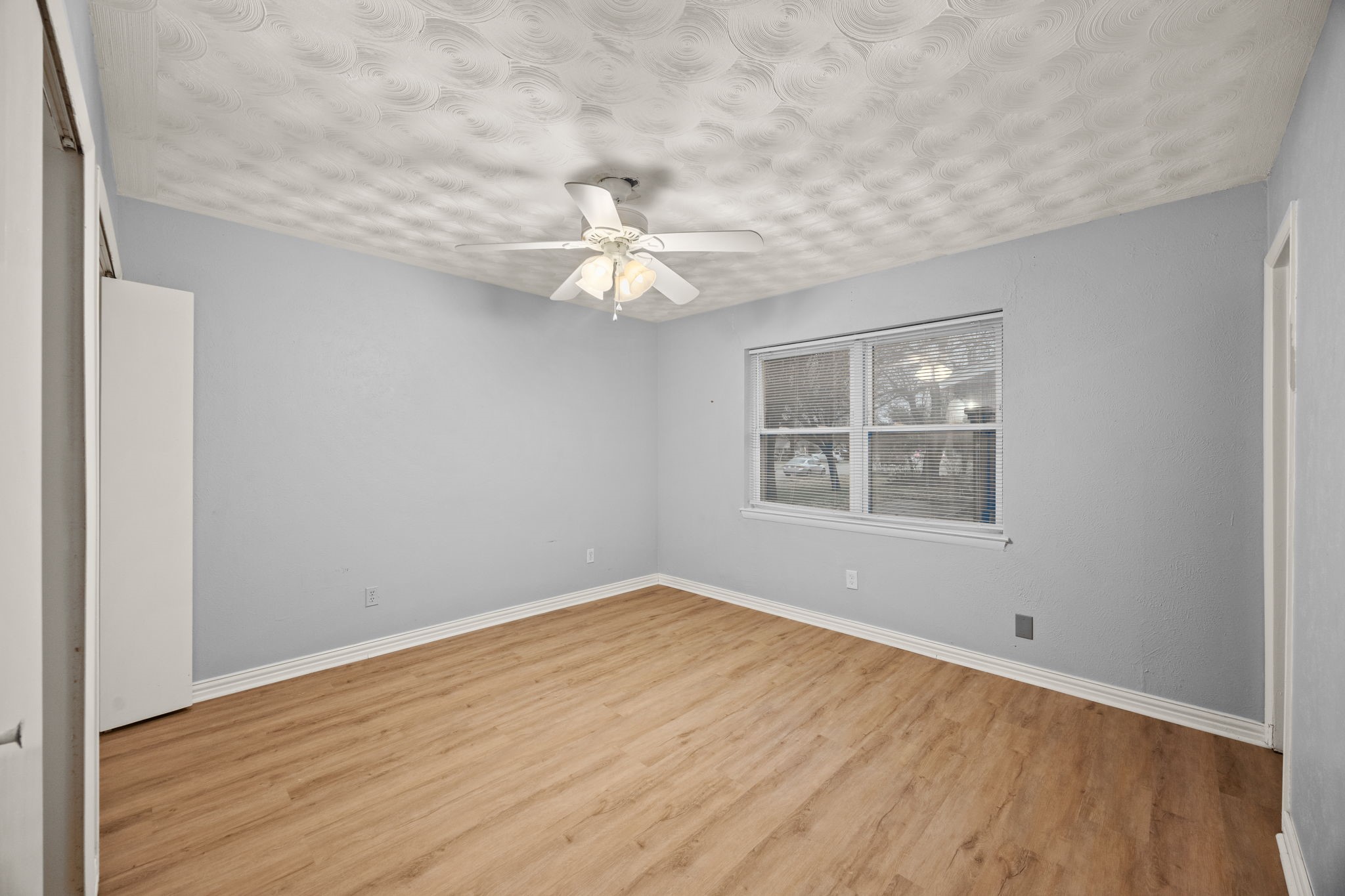 2438 Lasalle Drive Irving TX 75062