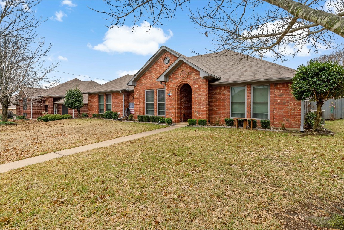 830 Fairway Street Paris TX 75460