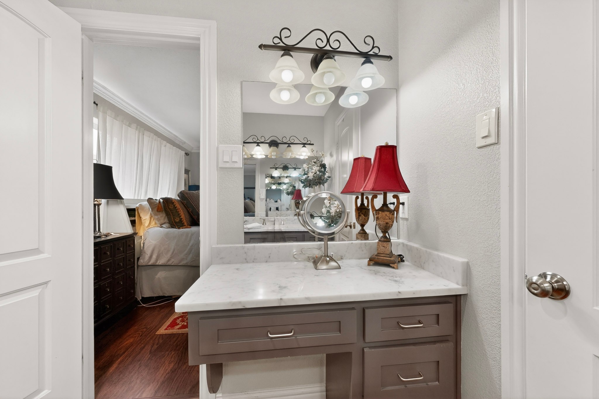 1021 Holland Drive Garland TX 75040