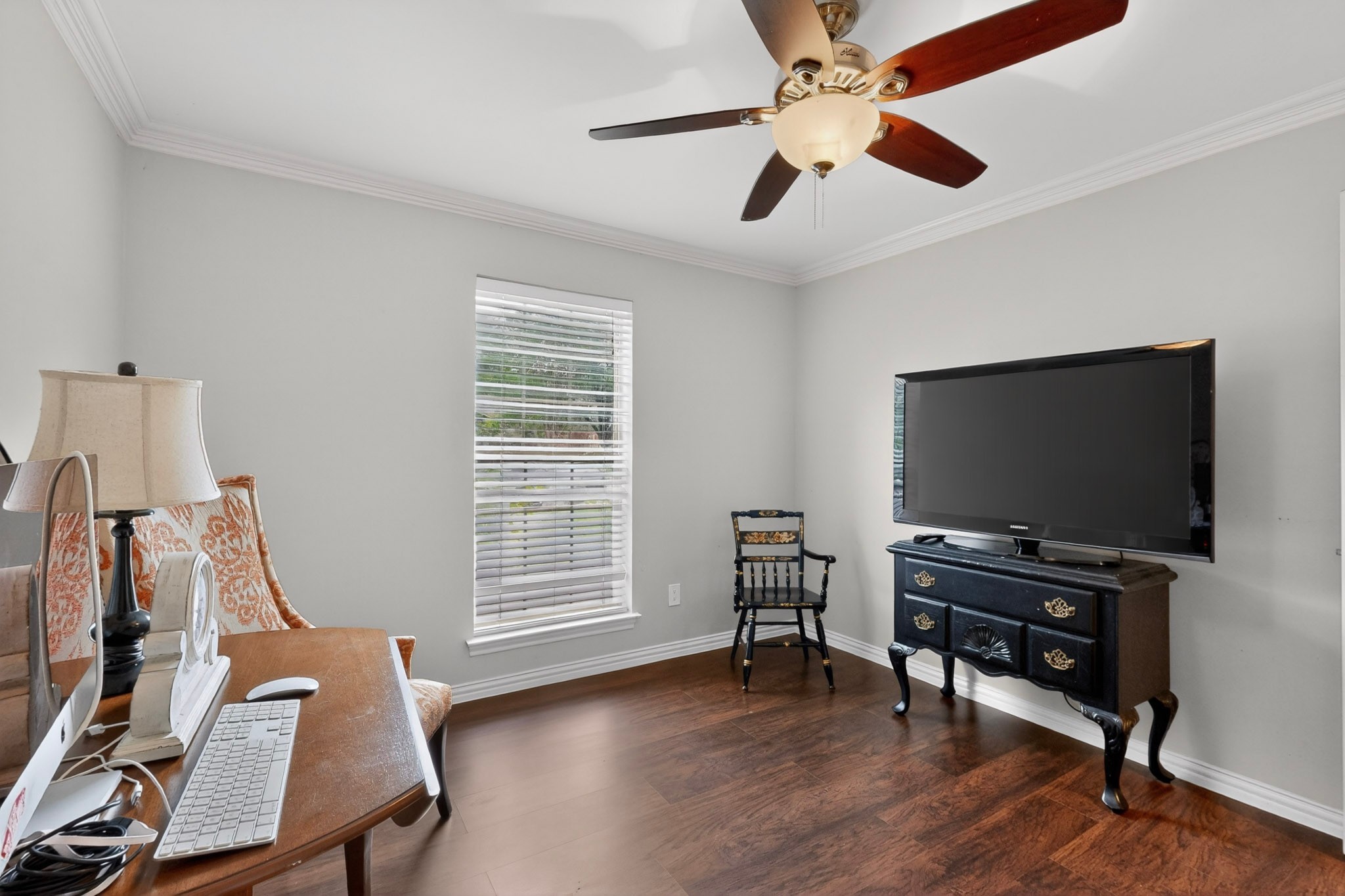 1021 Holland Drive Garland TX 75040