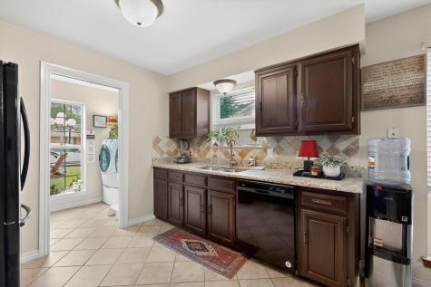 1021 Holland Drive Garland TX 75040