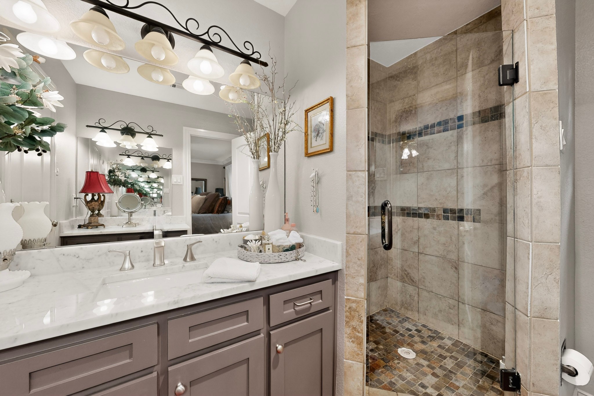 1021 Holland Drive Garland TX 75040