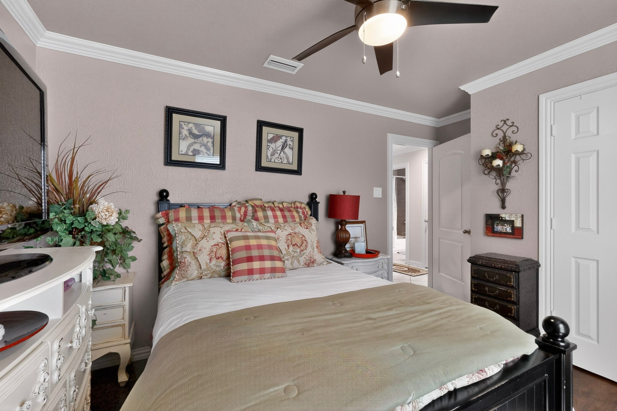 1021 Holland Drive Garland TX 75040