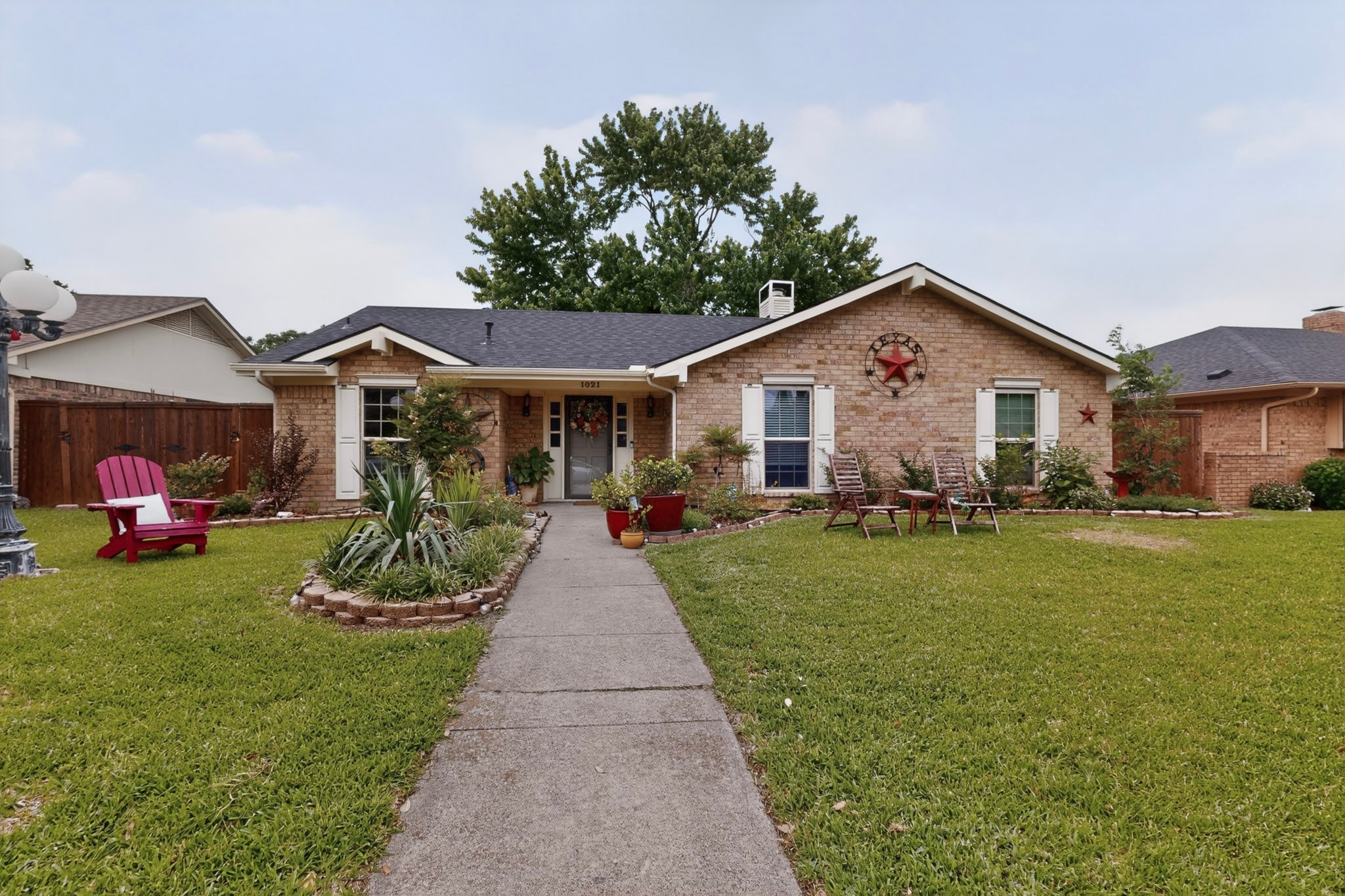 1021 Holland Drive Garland TX 75040