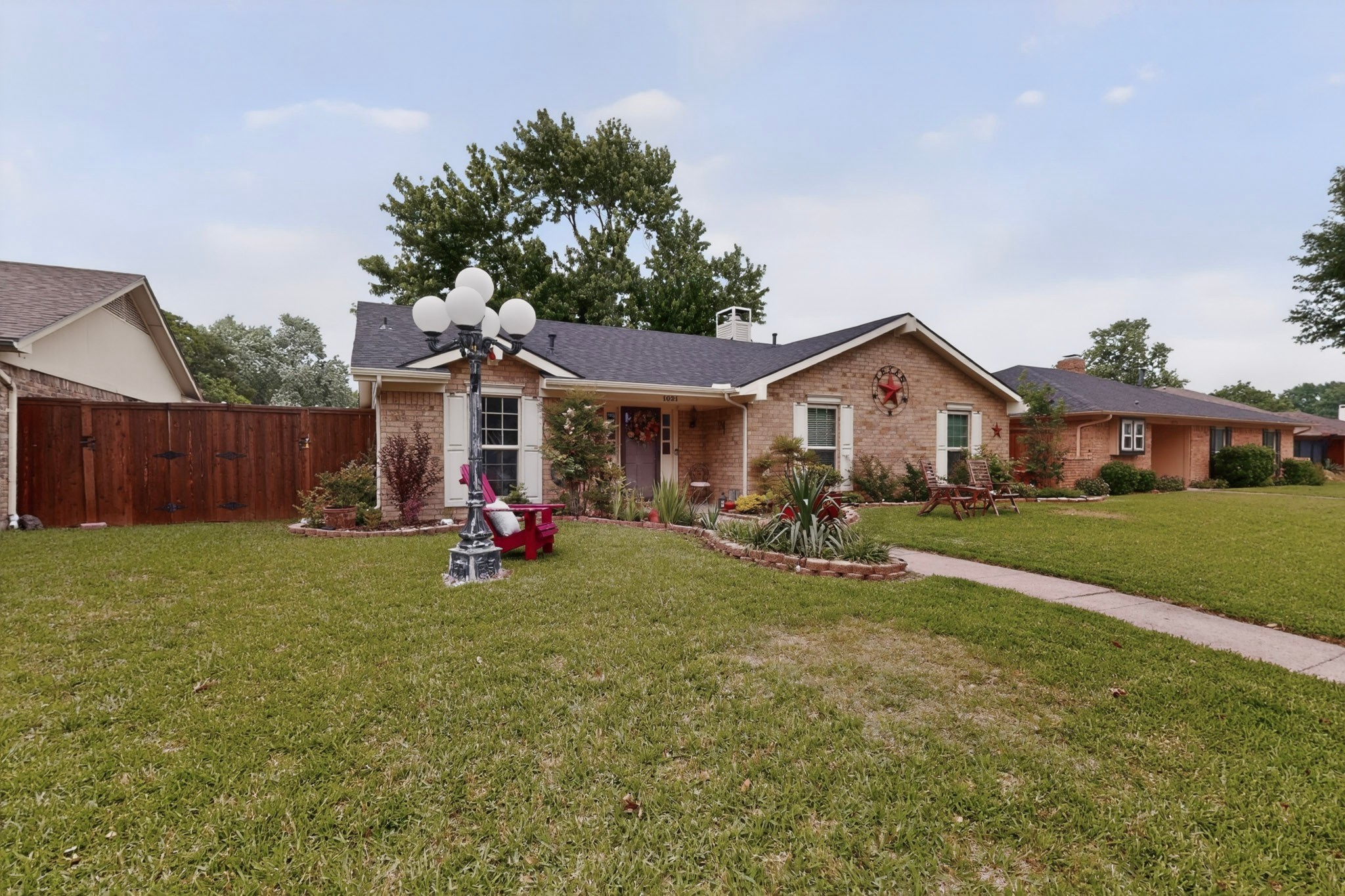 1021 Holland Drive Garland TX 75040