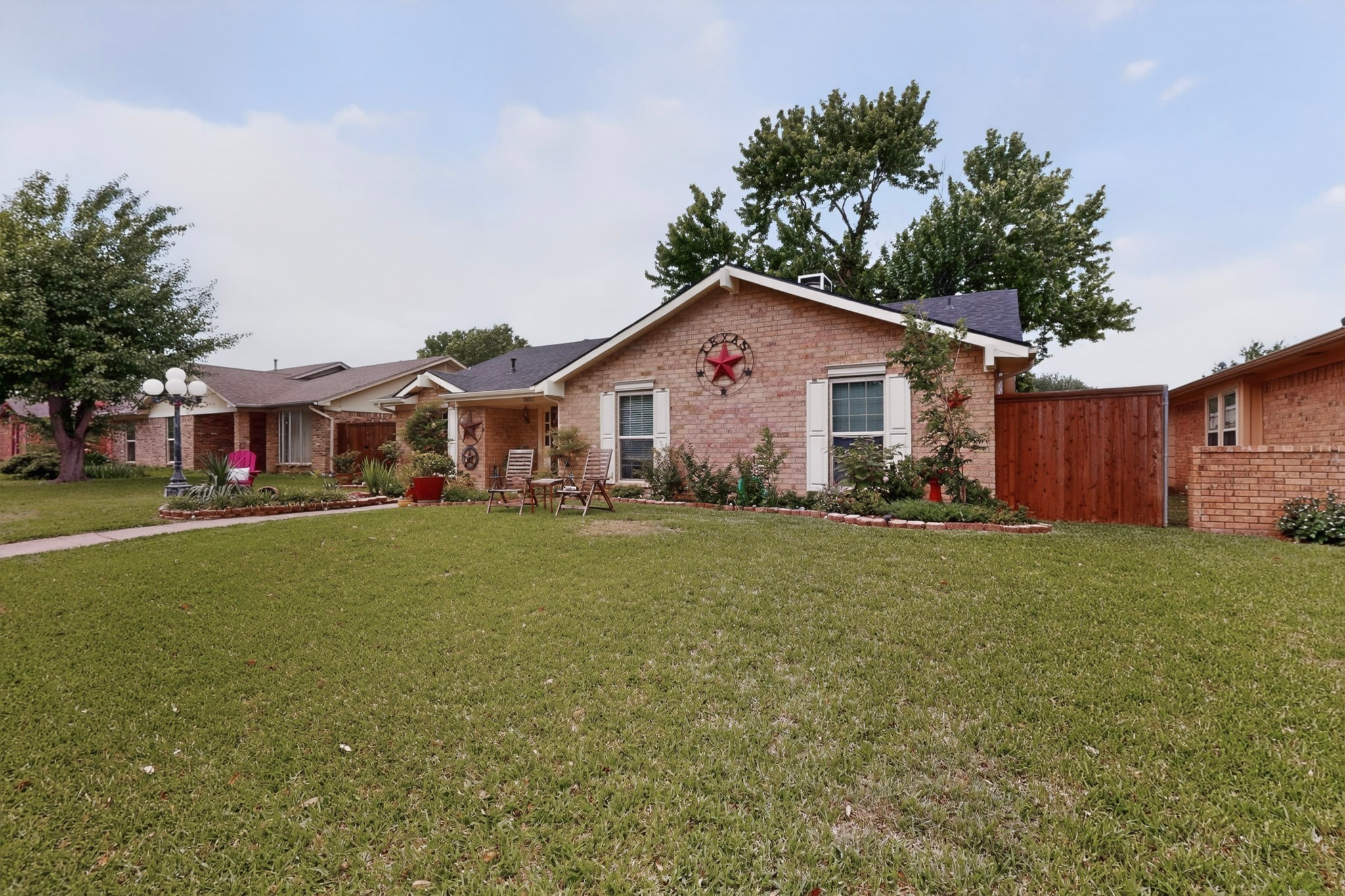 1021 Holland Drive Garland TX 75040