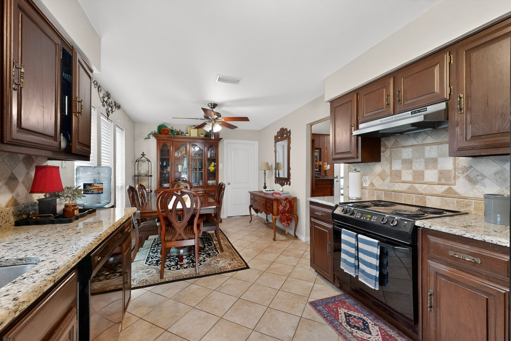 1021 Holland Drive Garland TX 75040