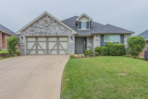 3007 Greenway Drive Burleson TX 76028