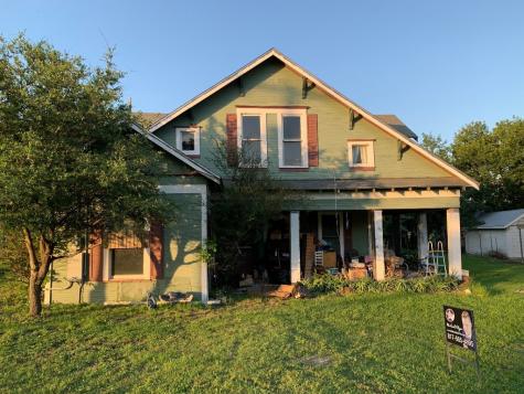 105 S Aquilla Street Itasca TX 76055