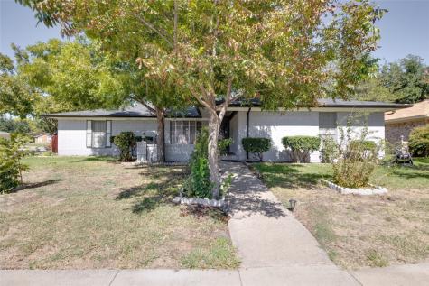 2001 Guinevere Street Arlington TX 76014