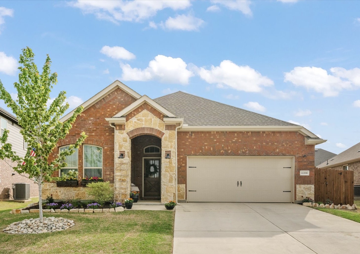 11208 Yellow Rose Way Aubrey TX 76227