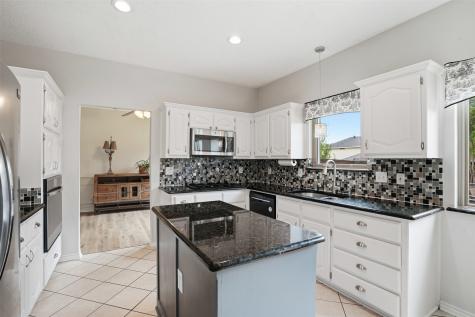 2010 Walnut Creek Trail Garland TX 75040