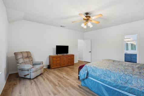 2010 Walnut Creek Trail Garland TX 75040