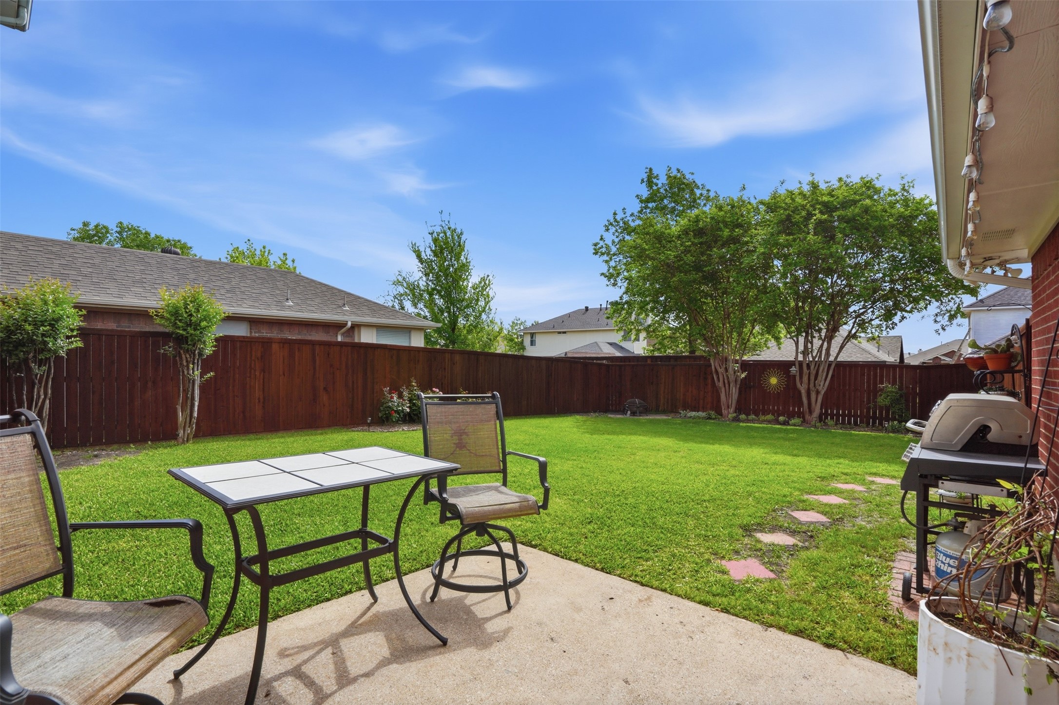 2010 Walnut Creek Trail Garland TX 75040