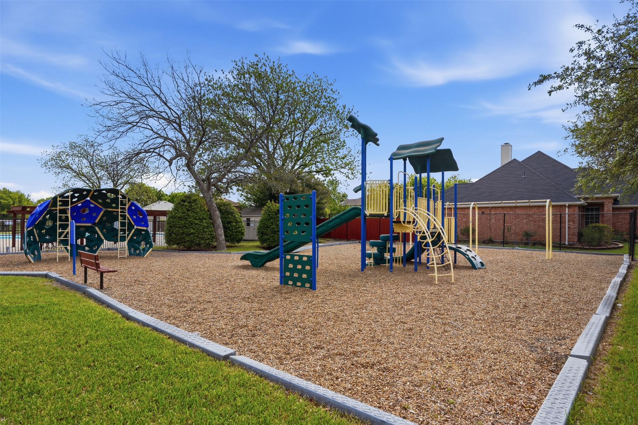 2010 Walnut Creek Trail Garland TX 75040