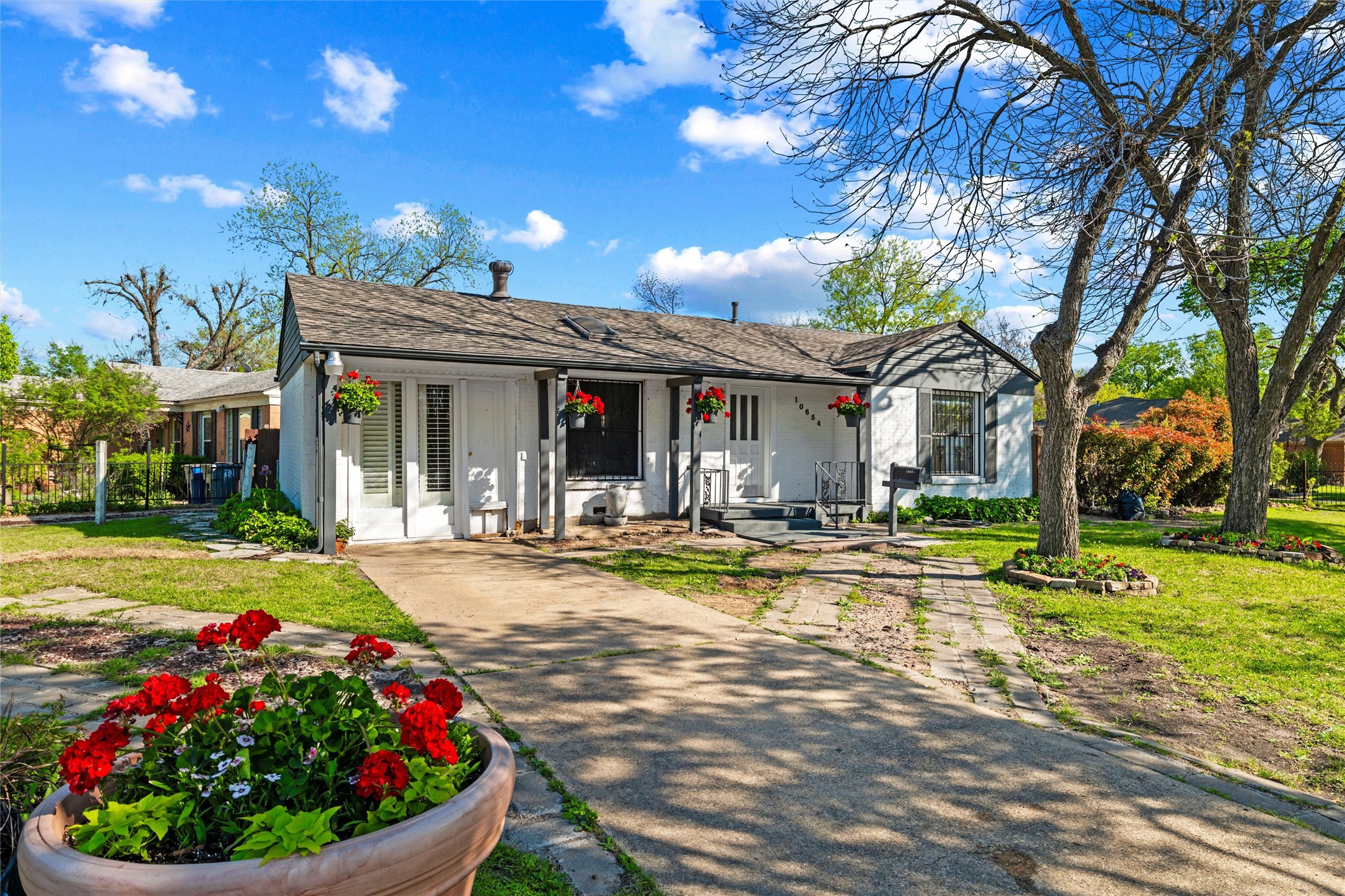 10654 Aledo Drive Dallas TX 75228