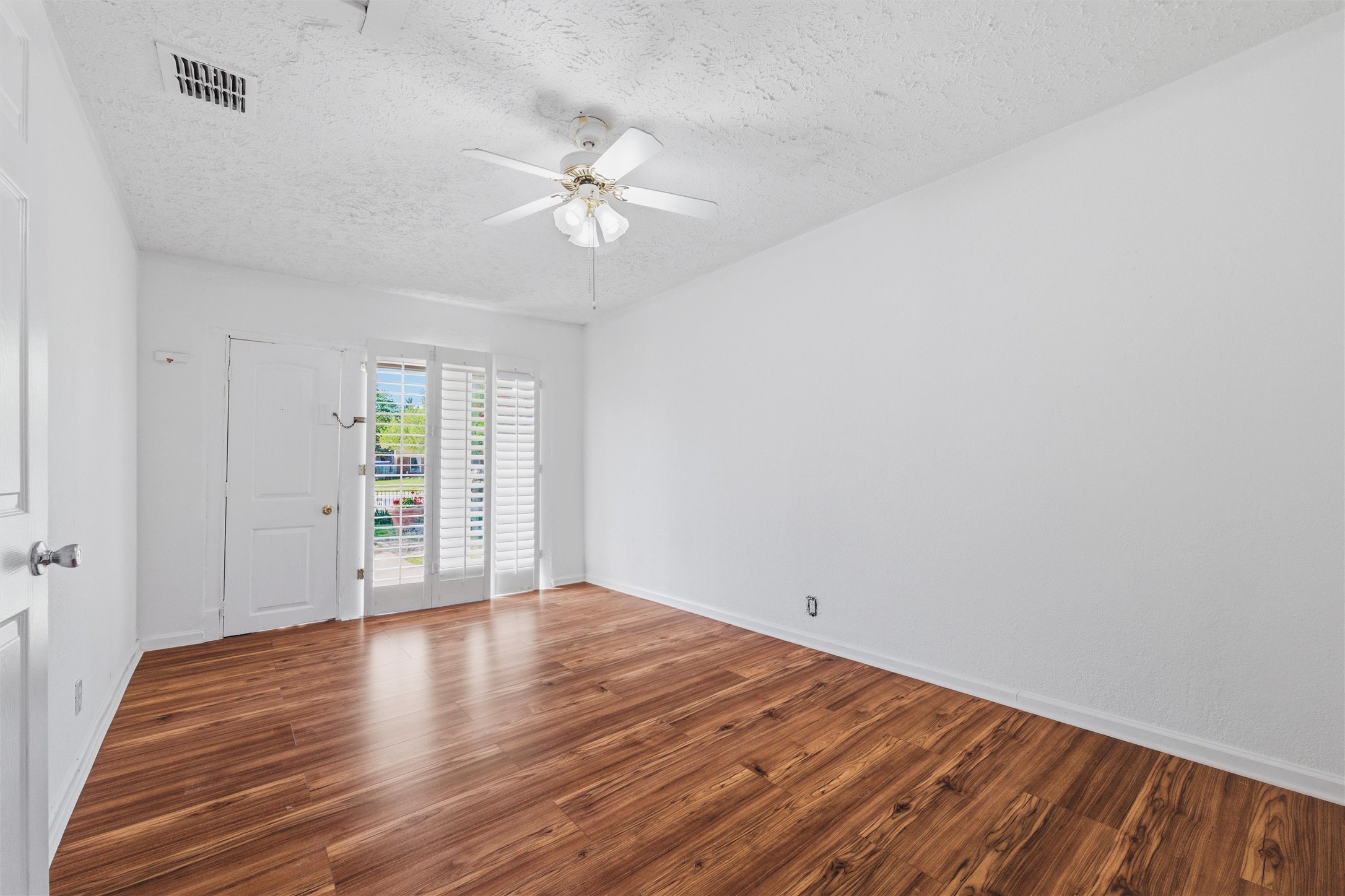 10654 Aledo Drive Dallas TX 75228