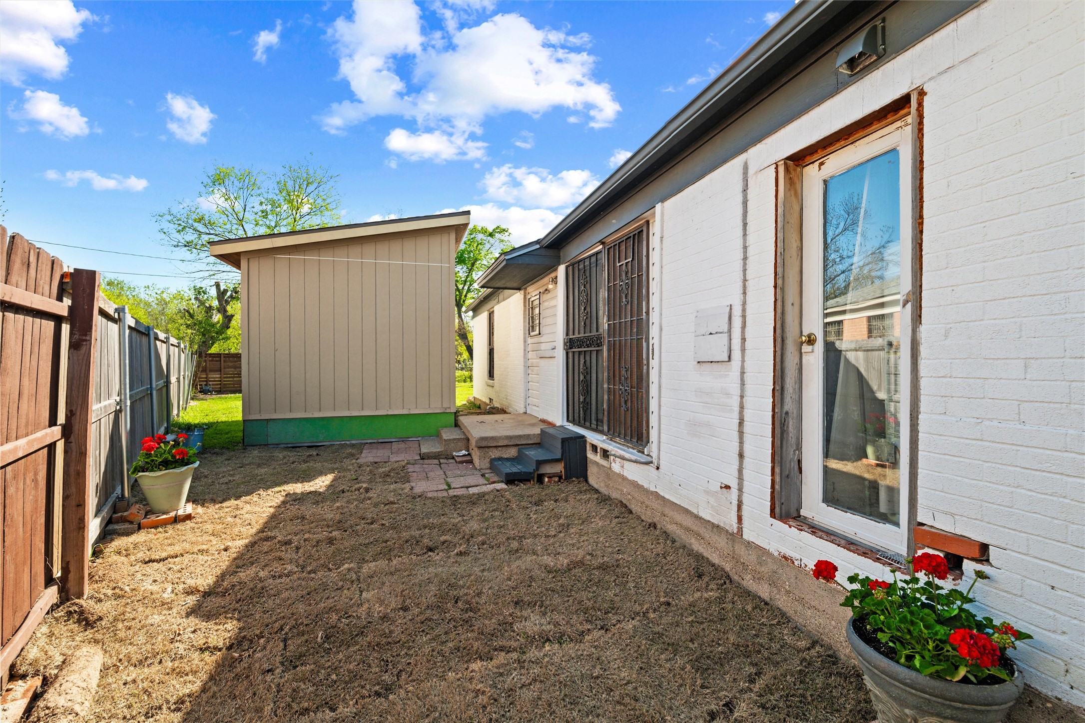 10654 Aledo Drive Dallas TX 75228