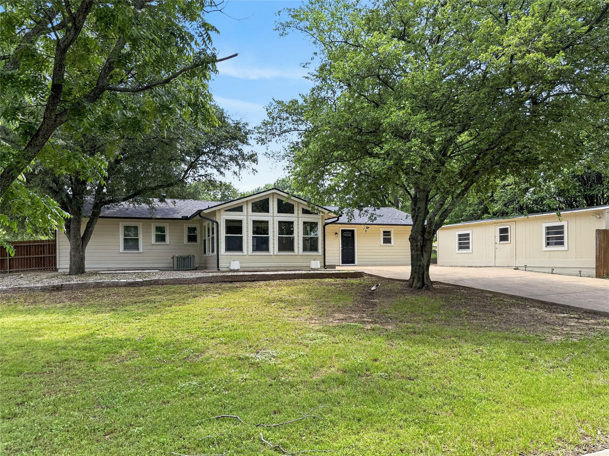 617 Dunaway Lane Azle TX 76020