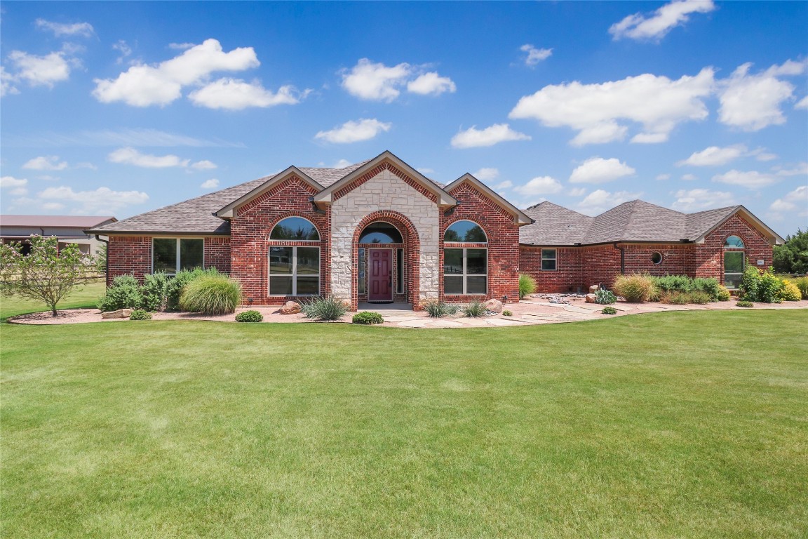 5021 Montgomery Road Midlothian TX 76065
