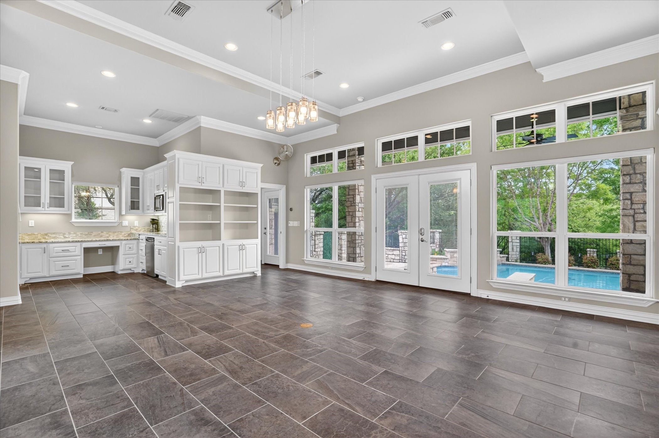 9704 Ravenswood Road Granbury TX 76049