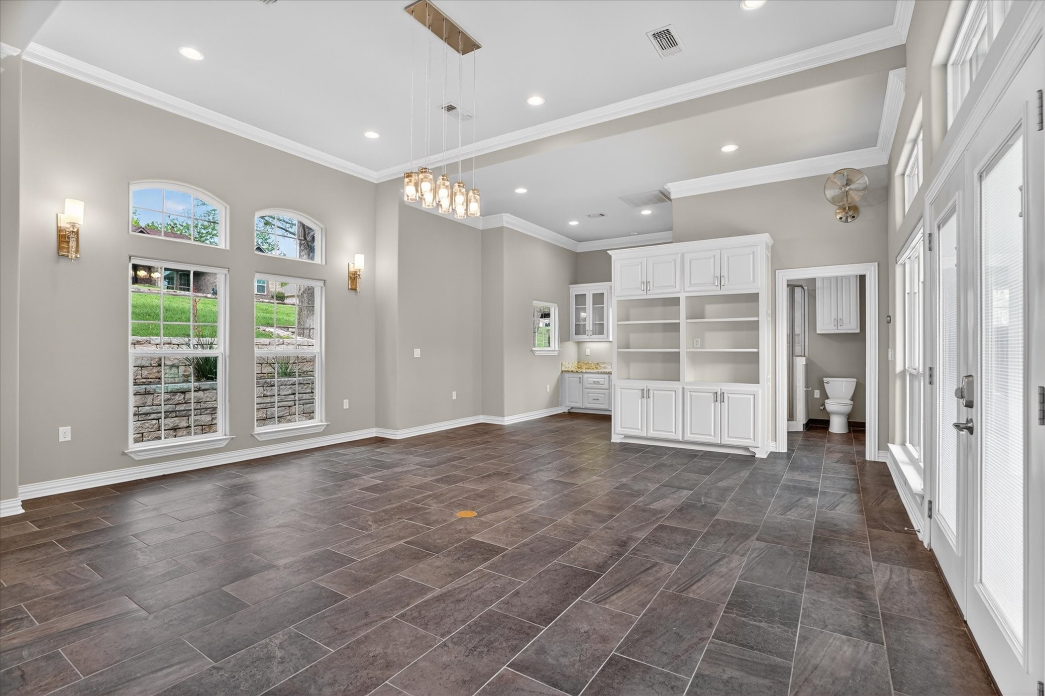 9704 Ravenswood Road Granbury TX 76049