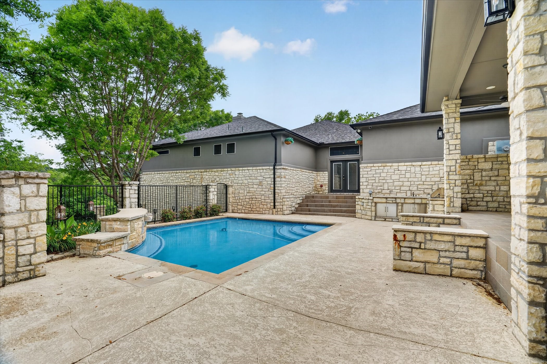 9704 Ravenswood Road Granbury TX 76049