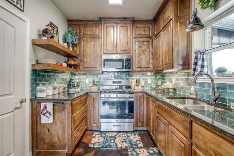 229 Oak Tree Court Poolville TX 76487