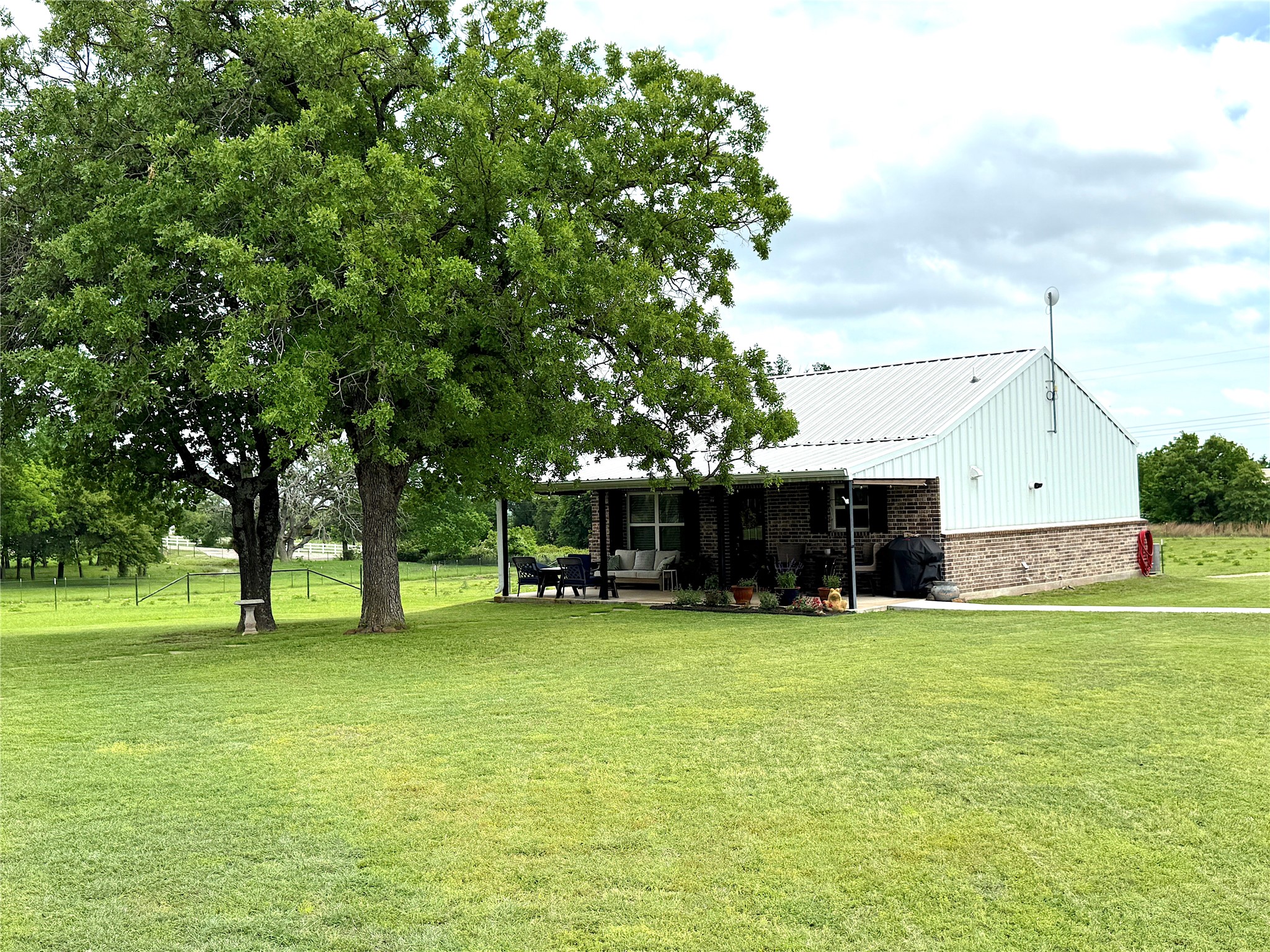 229 Oak Tree Court Poolville TX 76487