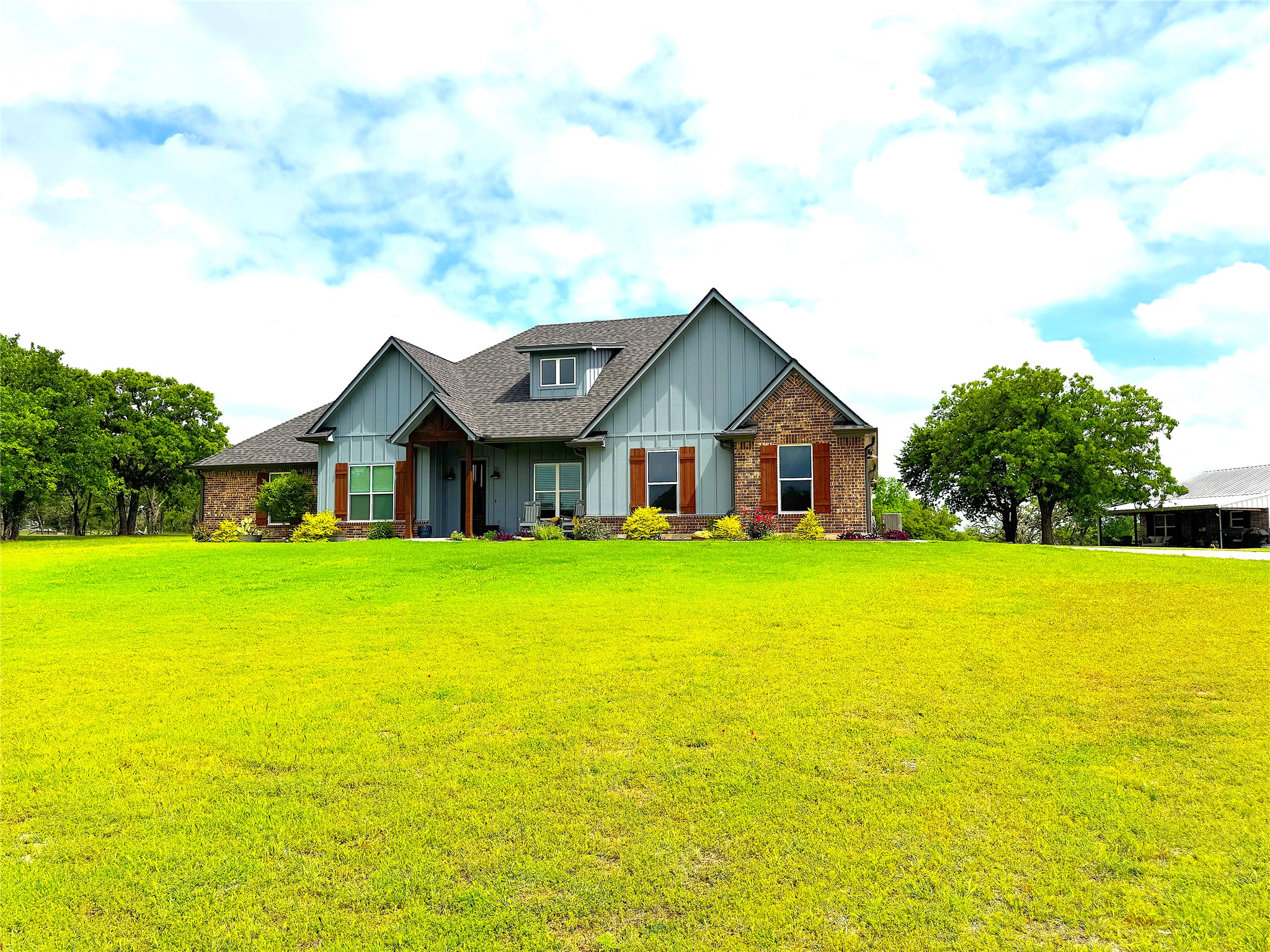 229 Oak Tree Court Poolville TX 76487