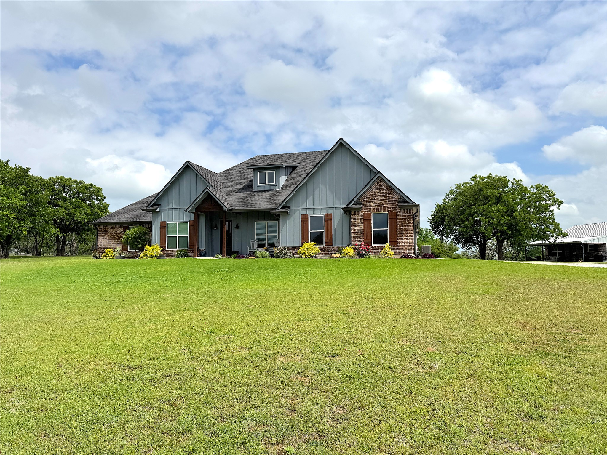 229 Oak Tree Court Poolville TX 76487