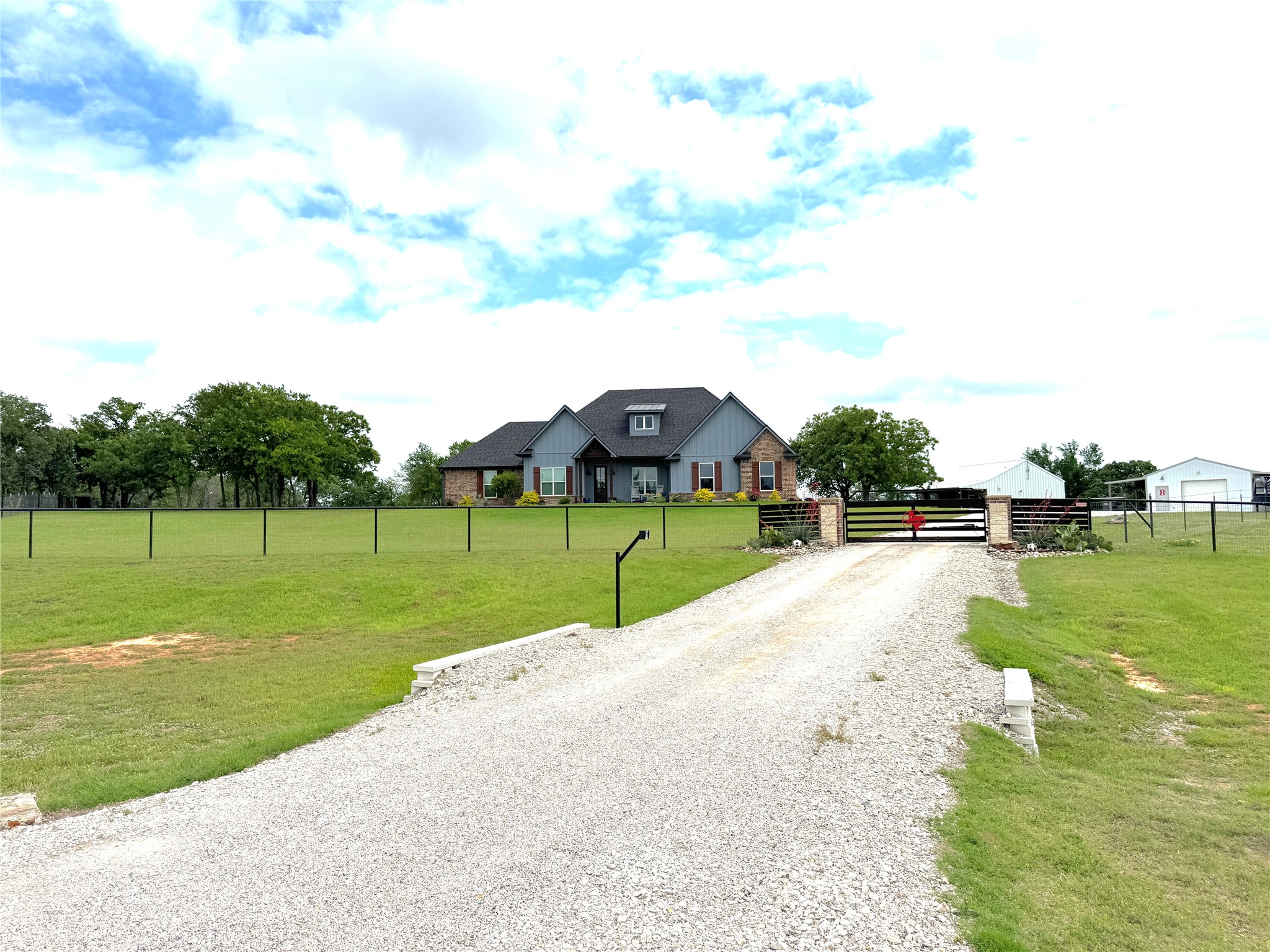 229 Oak Tree Court Poolville TX 76487