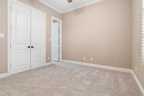6411 Tuscany Park Drive Arlington TX 76016