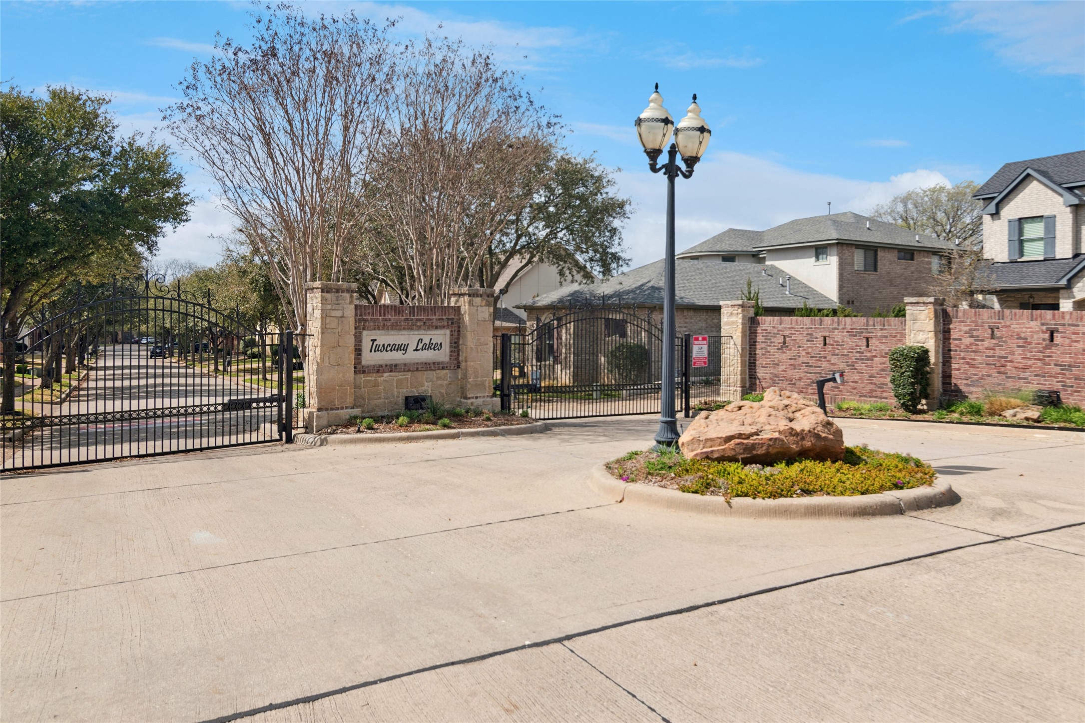 6411 Tuscany Park Drive Arlington TX 76016