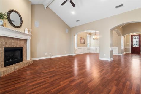 6411 Tuscany Park Drive Arlington TX 76016