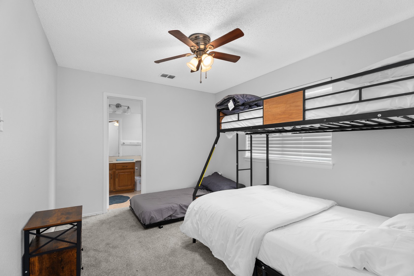 2422 Whispering Cove Circle Garland TX 75044