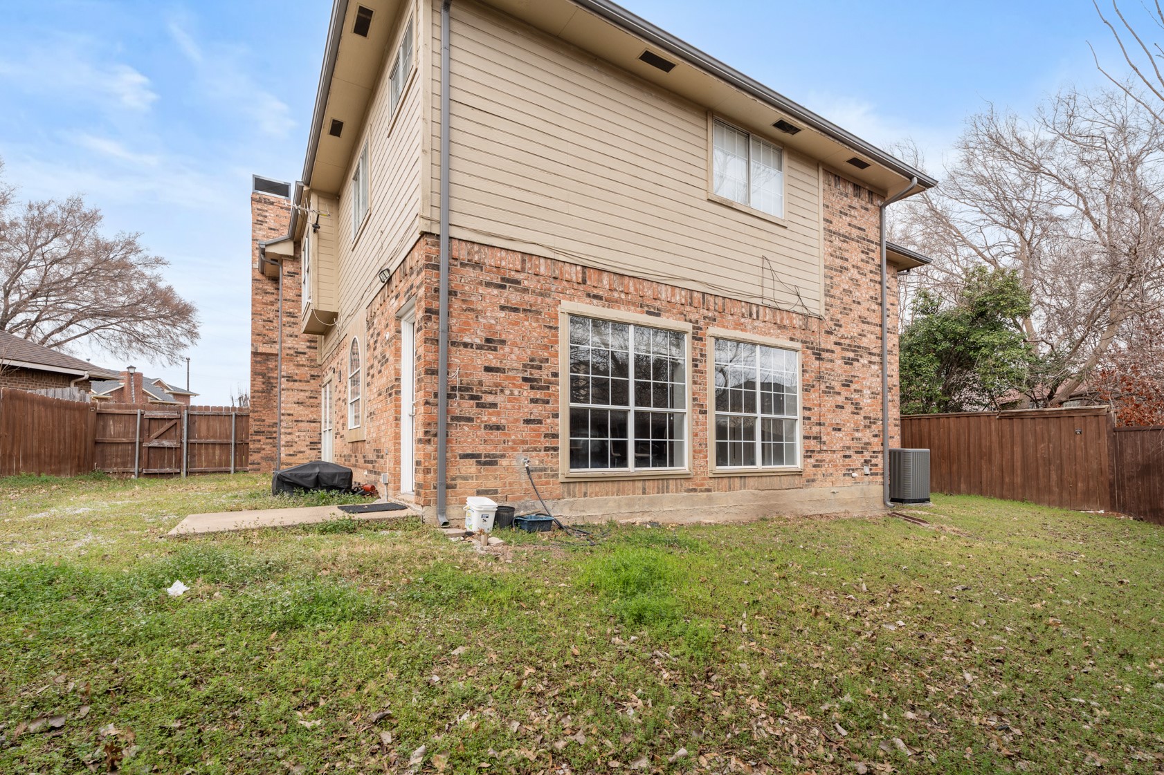 2422 Whispering Cove Circle Garland TX 75044