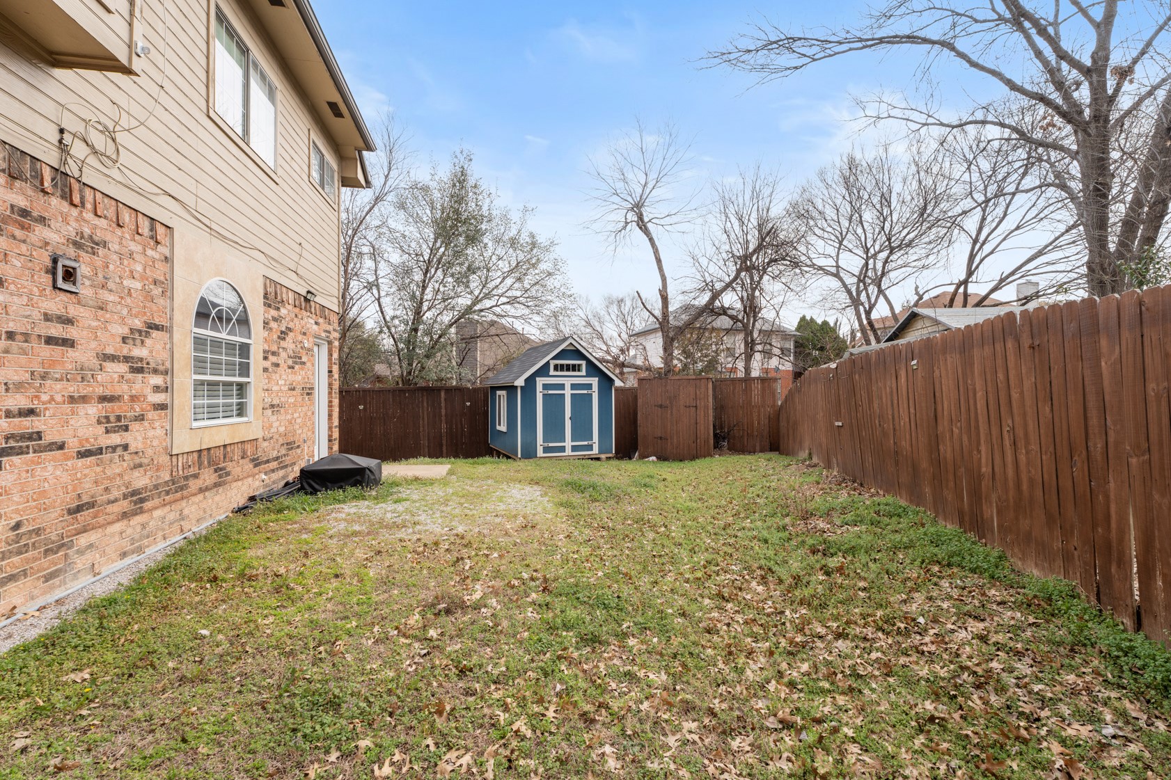 2422 Whispering Cove Circle Garland TX 75044