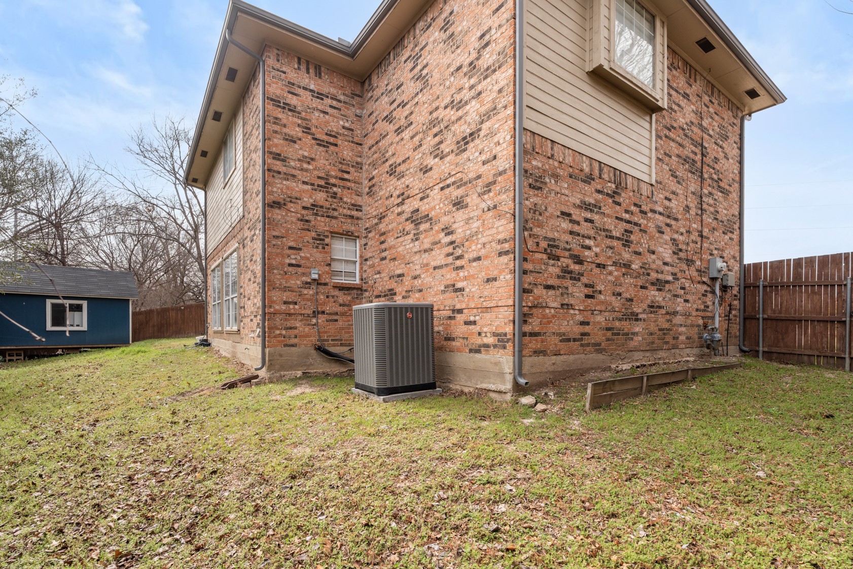 2422 Whispering Cove Circle Garland TX 75044