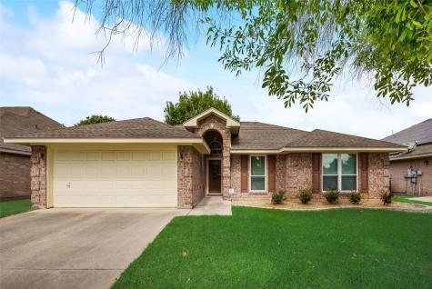1012 Kingsley Drive Saginaw TX 76179