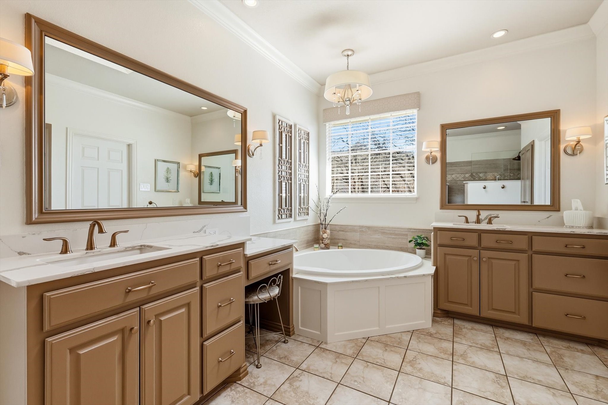 801 Bent Tree Drive Euless TX 76039