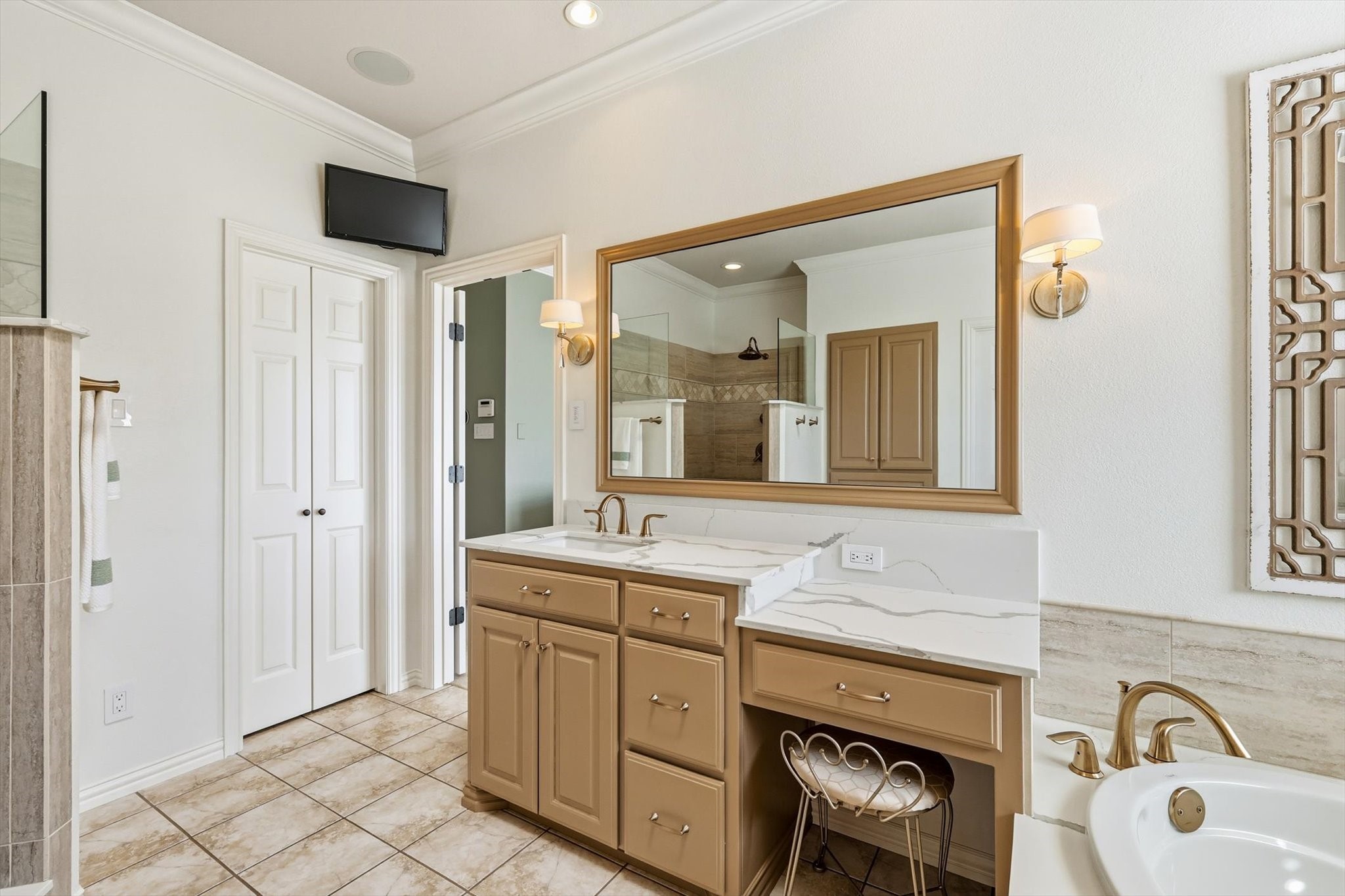 801 Bent Tree Drive Euless TX 76039