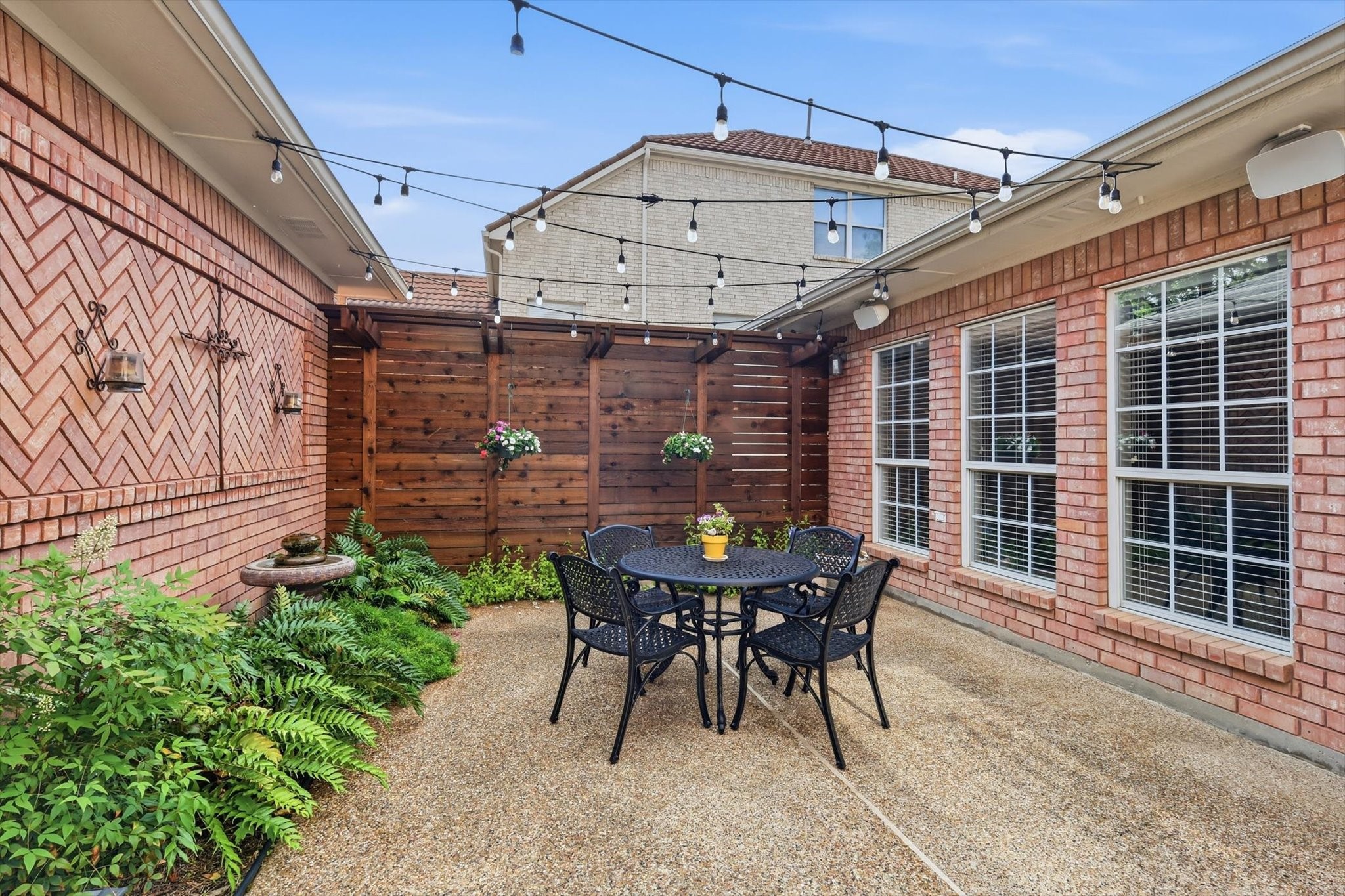 801 Bent Tree Drive Euless TX 76039