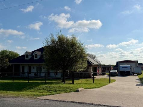 1333 E Highland Road Waxahachie TX 75167