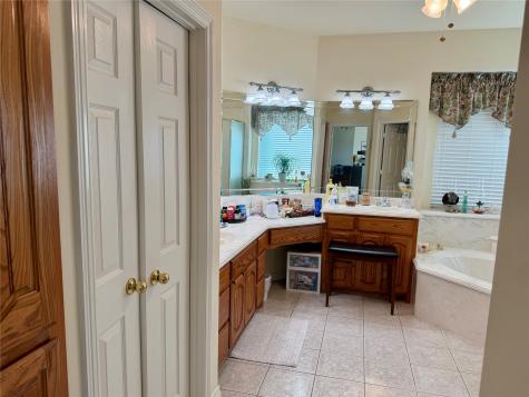 1333 E Highland Road Waxahachie TX 75167